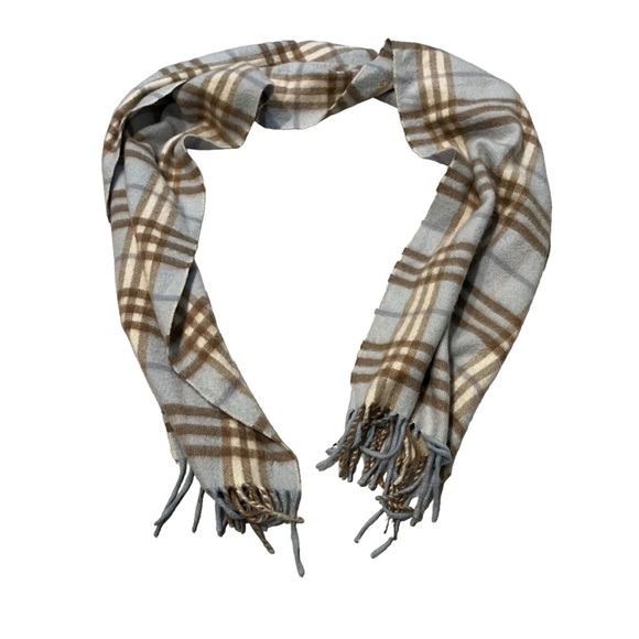 Burberry London Baby Blue Nova Check 100% Cashmere Scarf - Picture 2 of 13